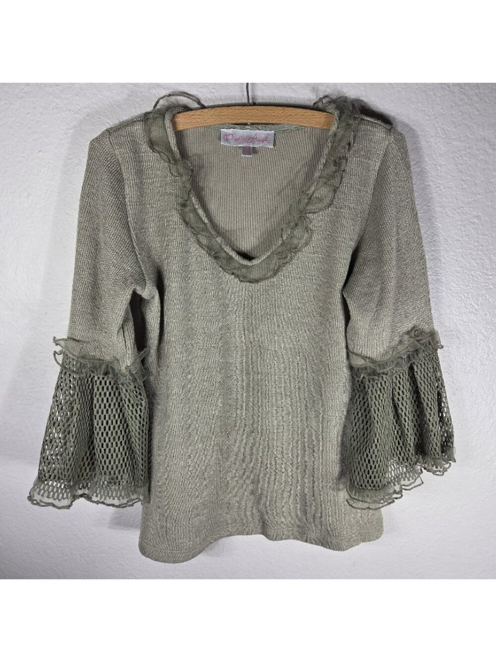 Pretty Angel Linen Blend Ruffle Top Blouse Size S Lace Bell Sleeves Sage Green